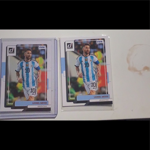 Messi cards - Picture 1 of 1